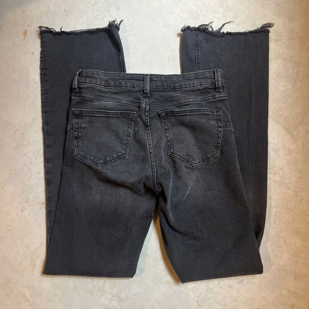 NWOT Zara Women’s‎ Low Rise Flare Black Denim Jeans Size 4 - Picture 3 of 3